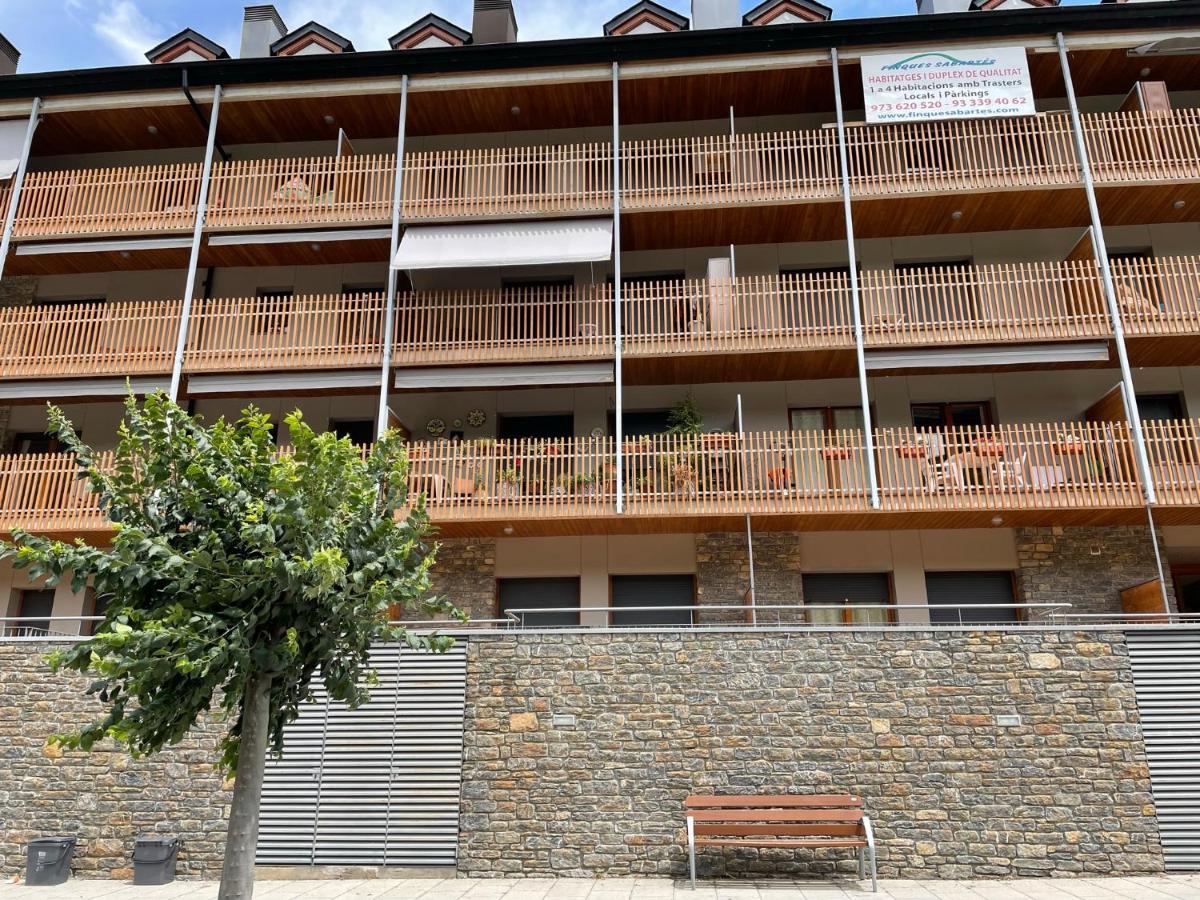 Precioso Calido Apartamento En Sort Con Terraza Apartment Exterior foto